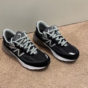 New Balance 990 v6 Sneaker